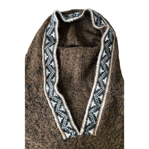 Alpaca Exotic Imports Size‎ Small Handmade Alpaca Hooded Tasseled Sweater Brown - Picture 5 of 8